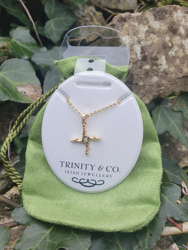 Trinity & Co. Gold St Brigid's Cross with cruz Pendant