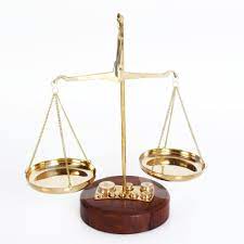 EMPORIUM COLLECTION - BRASS WEIGHING SCALES