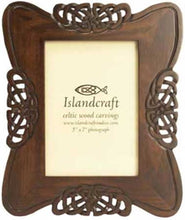 Load image into Gallery viewer, Islandcraft Celtic Wood Photo Frame
